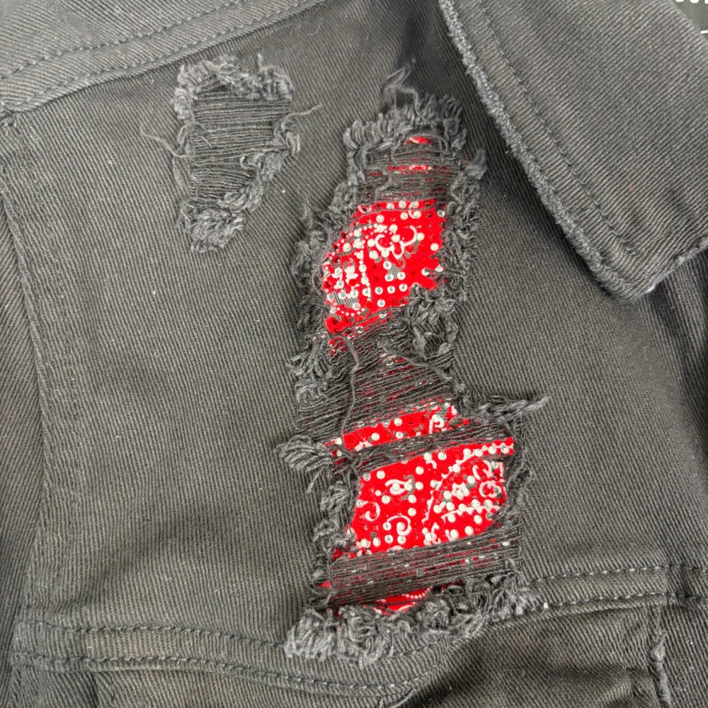 Distressed Black Denim Trucker Jacket "Guerre Et Paix" Red Underlay Grunge L - Picture 10 of 13